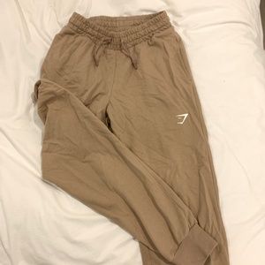 Rose/beige gymshark joggers